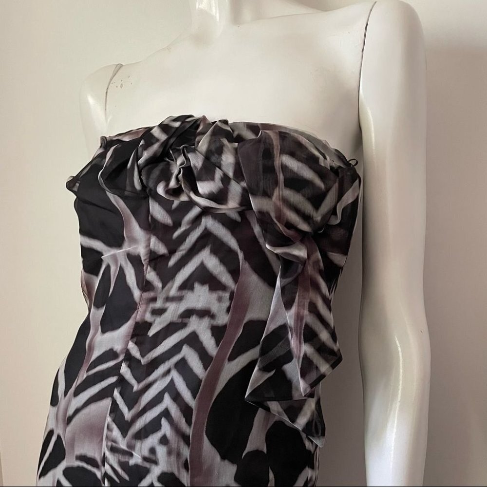 Hugo Boss Black and Gray Strapless Sheath Dress - Picture 2 of 16